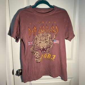 Def leopard tee shirt size small/medium
